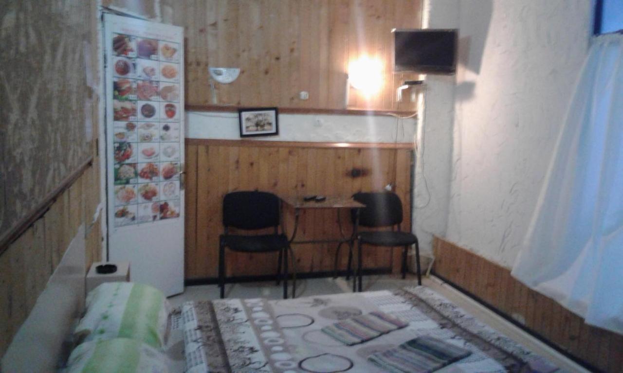 Guesthouse Star Georgia ティビリシ エクステリア 写真