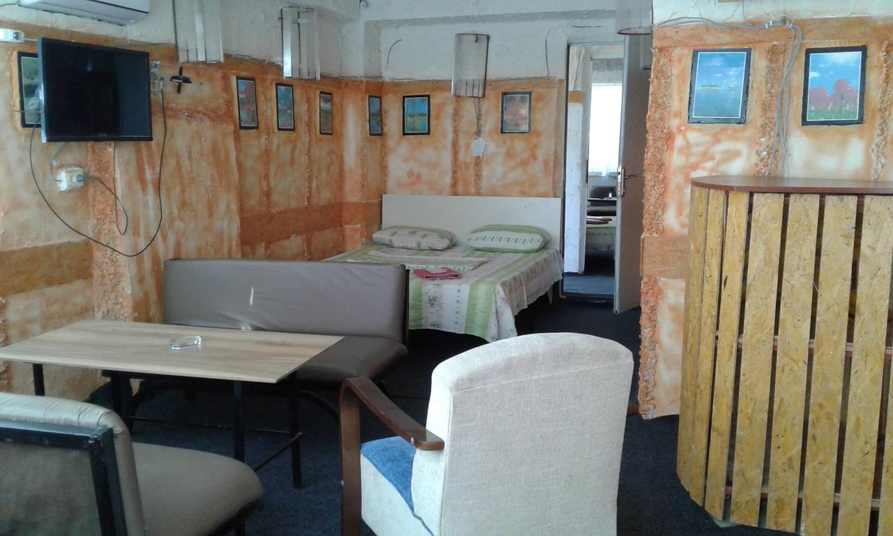Guesthouse Star Georgia ティビリシ エクステリア 写真